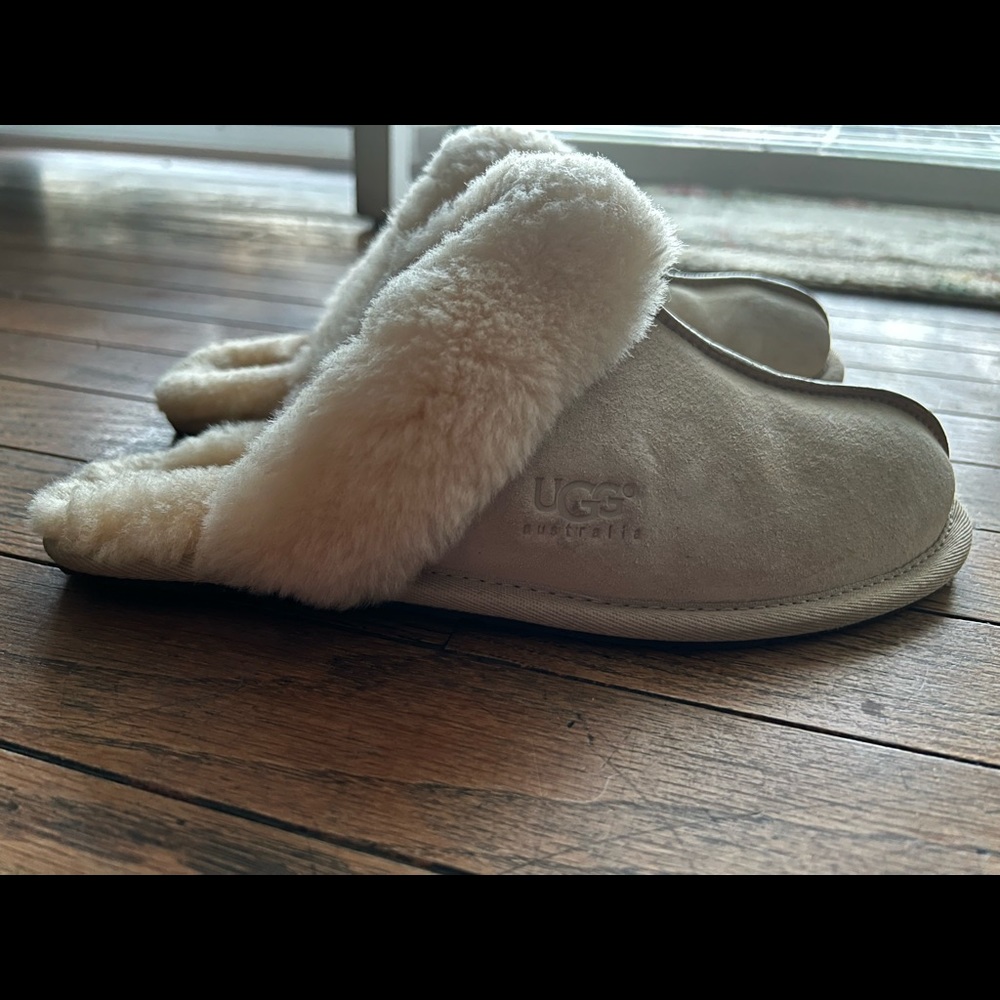 Ugg suede slippers